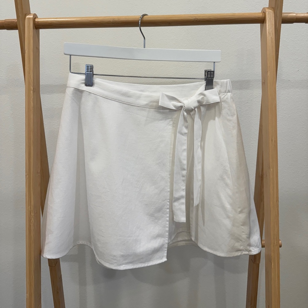 a new day White Women's Skort with Bow Detail
